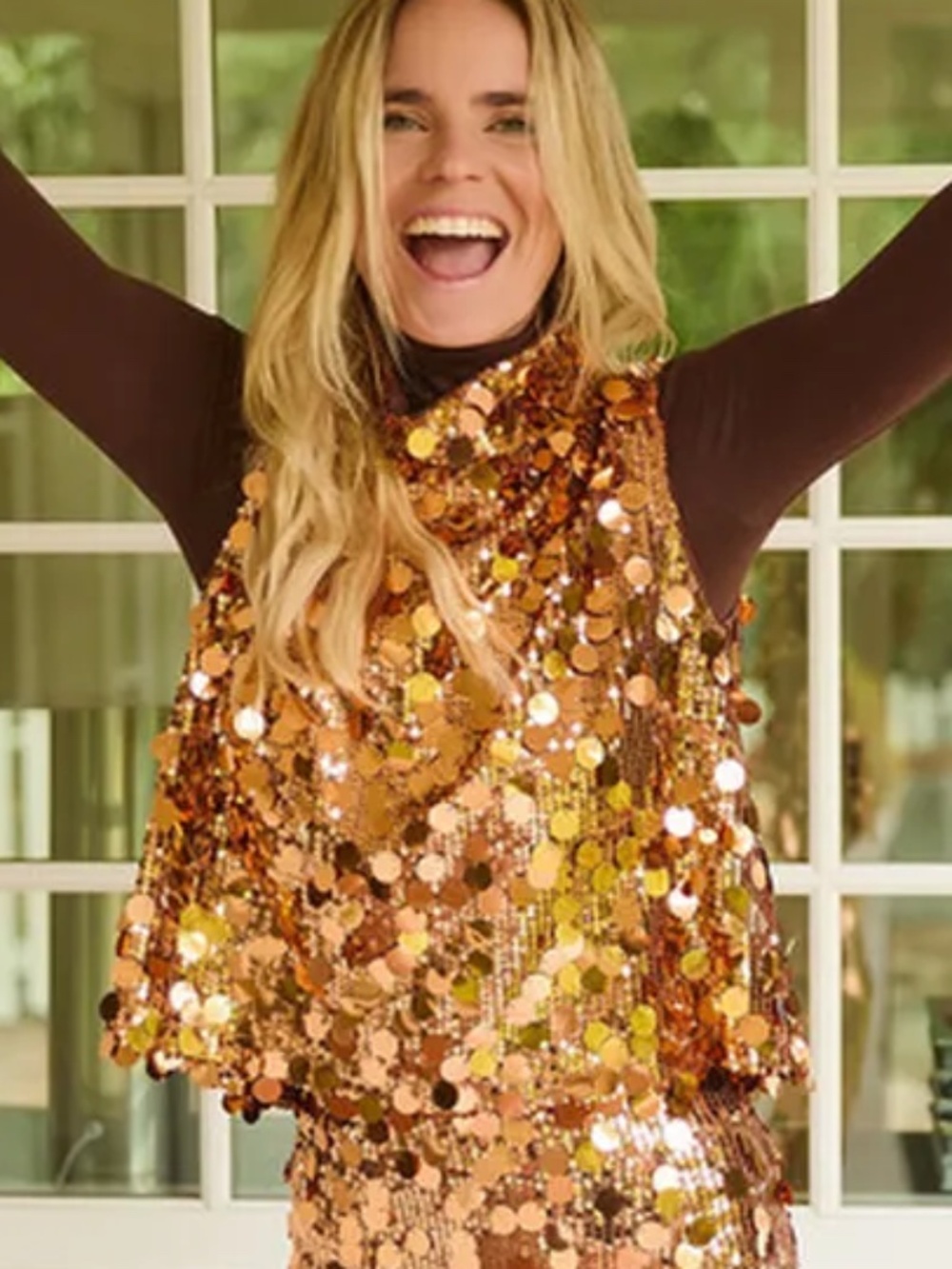 Buru sz Small S Mod top disco sequin cropped sleeveless mock neck button back